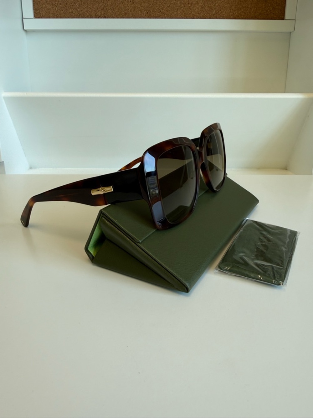 Longchamp Women's Sunglasses: Havana Tortoiseshell, Brown Gradient Lenses, NEW